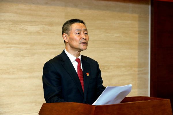 BB电子集团一届一次全委会选举出新一届辅导集体 斯泽夫当选BB电子党委书记